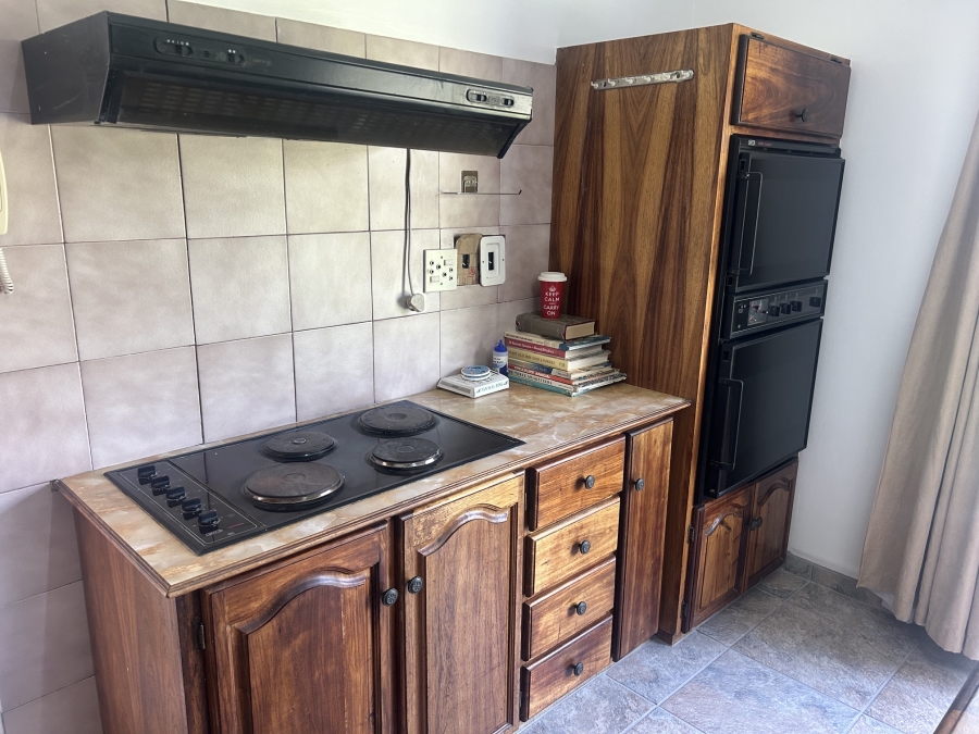 5 Bedroom Property for Sale in Viljoenskroon Free State